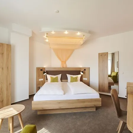 Kreuz-post Hotel-restaurant-spa 3*