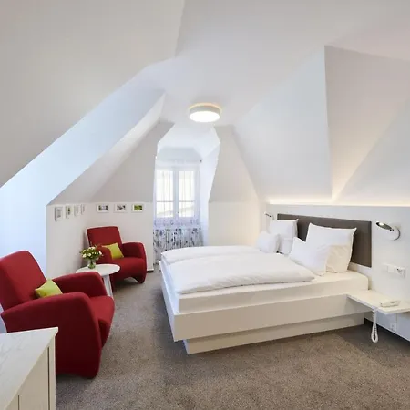 Отель Kreuz-post Hotel-restaurant-spa