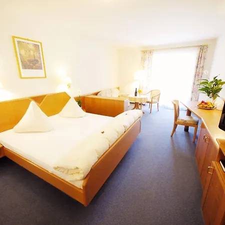 Отель Kreuz-post Hotel-restaurant-spa Фогтсбург