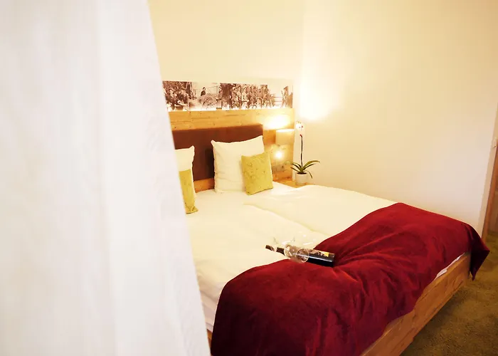 Kreuz-post Hotel-restaurant-spa فندق