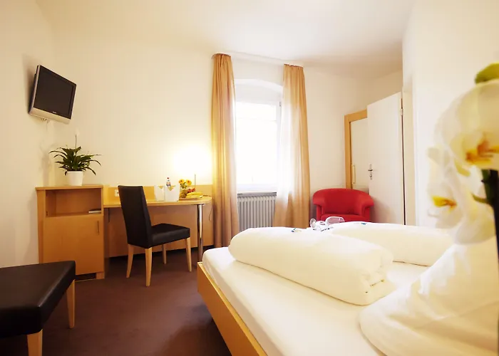 Kreuz-post Hotel-restaurant-spa فندق