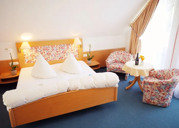 فندق Kreuz-post Hotel-restaurant-spa 3*