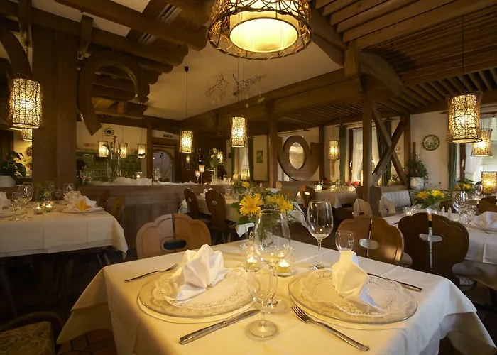 Kreuz-post Hotel-restaurant-spa فندق